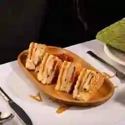 Clubhouse Sandwich from Terraza Sandwiches menu